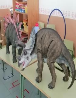 TALLER DINOSAURIOS